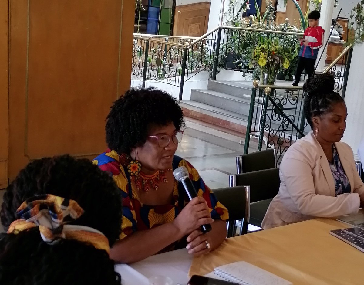 RKambiri's tweet photo. Los Acuerdos de Paz y el Capítulo Étnico tendrán que pasar por los currículos de las instituciones educativas para que se adquiera un sentido para los niños, niñas, jóvenes y adolescentes en todos los territorios del país.
@IEANPE @Conpa_paz @NetwkRed_Paz @FranciaMarquezM https://t.co/3KTLBUiZnN
