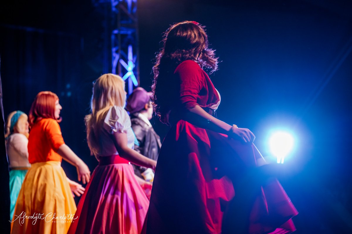 Thank you to <a href="/Afrodyte87/">Afrodyte</a> for this lovely shot from backstage during our skit at Colossalcon North!

#Pauline #PrincessPeach #PrincessDaisy #PrincessRosalina #Waluigi #cosplay