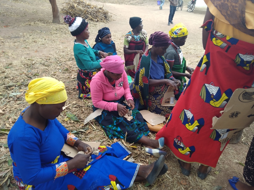 FlameTreeMalawi's tweet photo. As FTI was imparting the briquette making knowledge to the Mtaja community, a proof that they were listening was taking notes. at the end they applied what they wrote, heard into real product. see next post.

#FTIMalalawi #2022highlights https://t.co/uGnECZT1re
