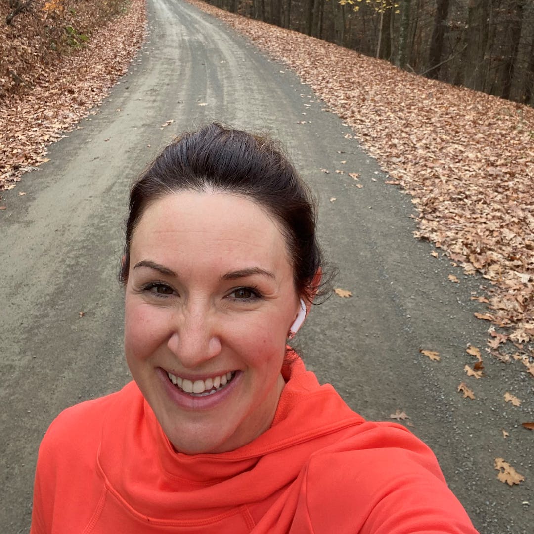 PAYearbookGals's tweet photo. I didn't always love living on the top of a mountain in upstate NY. But now when I visit, I realize how lucky I was. I miss home often. And I'm so thankful to still have a bed to sleep in, family to play cards with, and friends to laugh with when we  go back. #thankfulthursday https://t.co/HvnDx2L4Cb