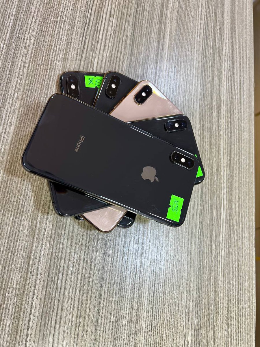 elitecomtech1's tweet image. Xmas discount deals on premium 🇺🇸 used iPhone Xs Max 64gb. #EliteComTech #EliteSmartphones #TeamElite #DiscountDeals #XmasDiscountDeals