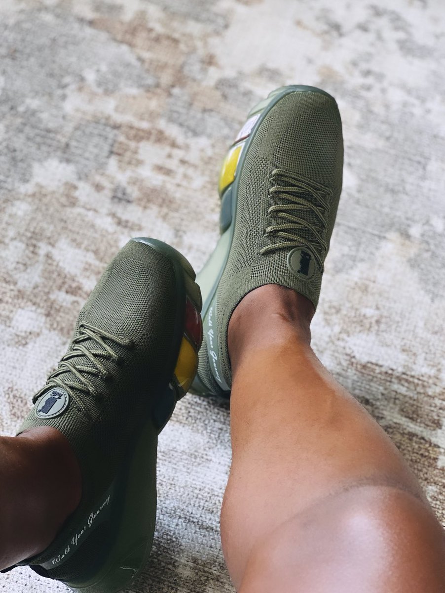 theo_baloyi01's tweet photo. Comfort 💯… https://t.co/MurIlzVz3v