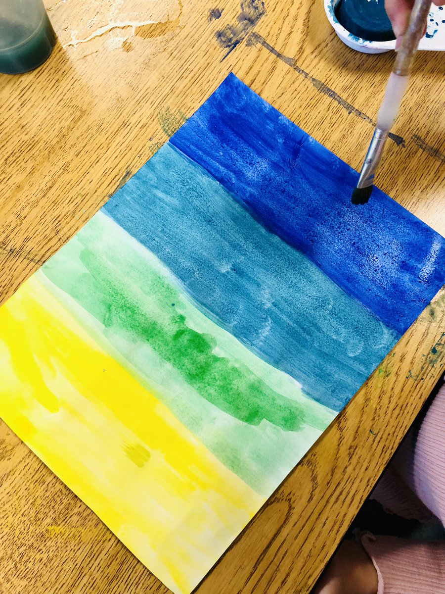 missh_ART_mann's tweet photo. ❄️💕 Baby it’s cold outside… so we are using all the bright colors in the art room lately in Kinder! 💕❄️ #mcspedden #inspireoneinspiremany #elementaryart #fisdfineartsleads @McSpeddenES #paintedpaper https://t.co/Sm7pwgEKQf
