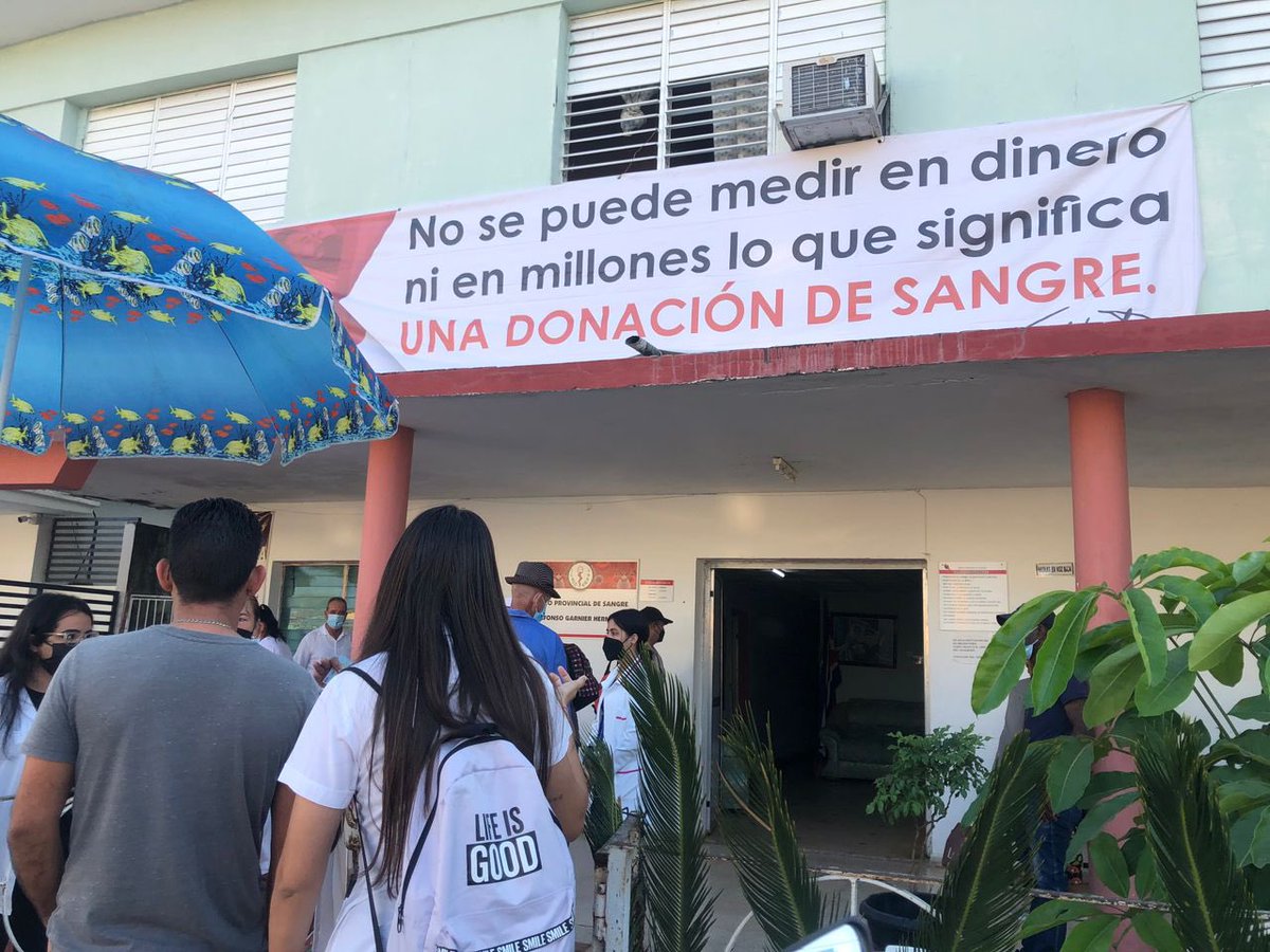 FeuMedica's tweet photo. “No se puede medir en dinero ni en millones lo que significa una donación de sangre”👏🏻
                                                      Fidel Castro. https://t.co/5PLN1dAQaF