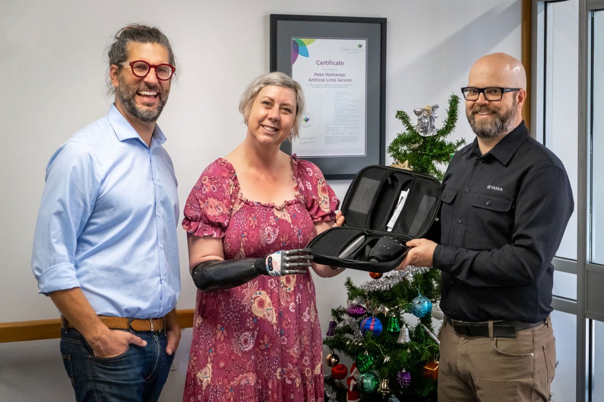 TaskaGlobal's tweet photo. It's been a big week at #TASKA! Earlier this week, the team celebrated the #launch of the #TASKACX Hand. Korrin & Jo, our 2 NZ trialists and first TASKA CX #SmallHand recipients, got their new hand fitted at NZALS.
#newproduct #taskahand #taskaglobal #askfortaska #domore https://t.co/c04Gc3b13w