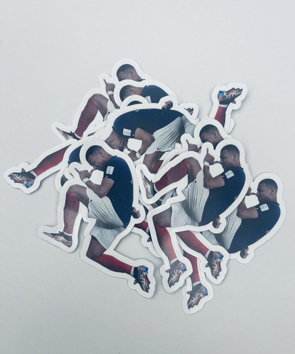 stickrjam's tweet photo. Diecut stickers #Mbappe #WorldCup2022 #sticker #France #diecutsticker #stickerjam #soccer 🐐 https://t.co/9RZzQrH3OU https://t.co/rycg85lpev