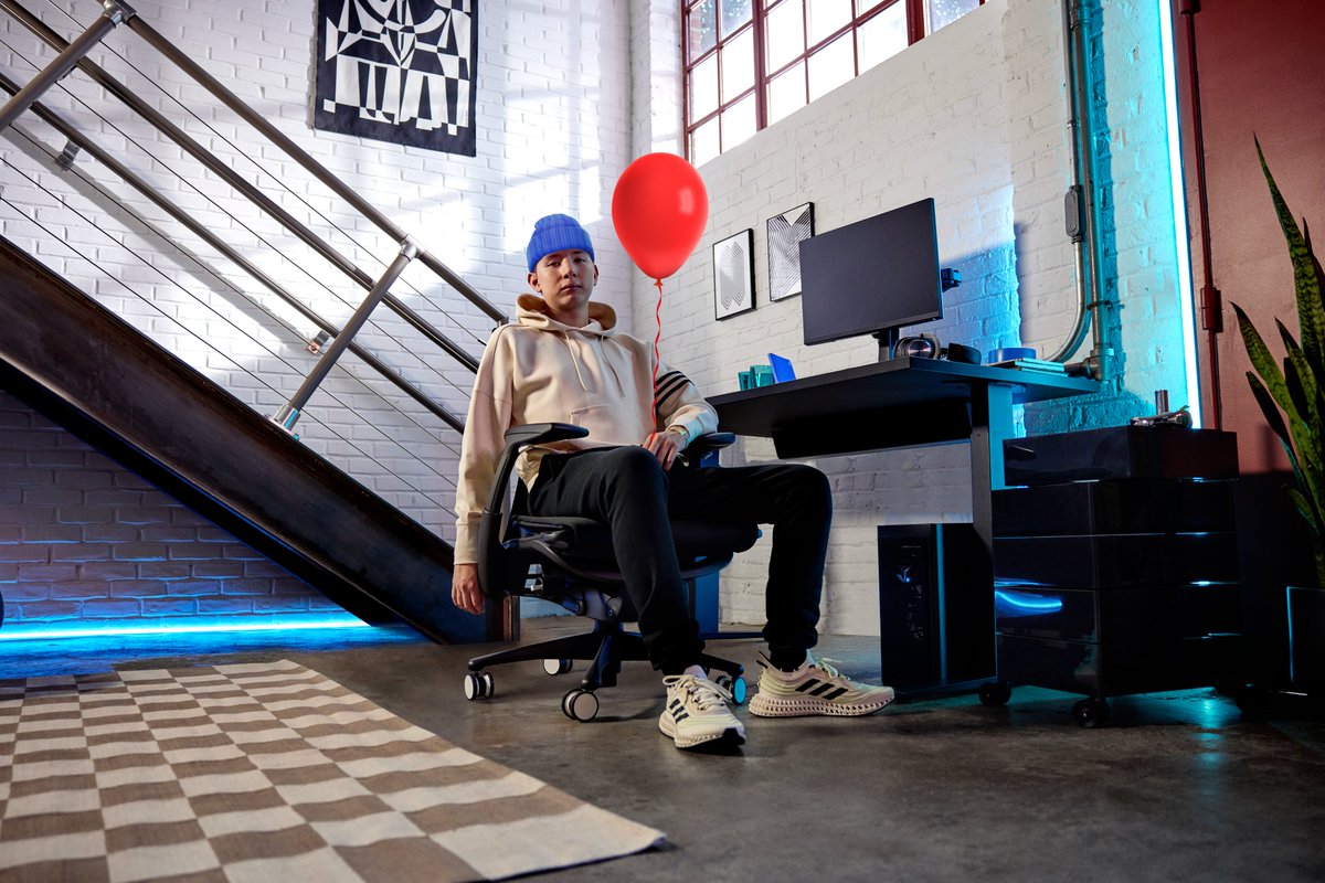 G2esports's tweet photo. ¡Feliz cumpleaños! 🥳

Happy 21st Birthday @JeltyTV https://t.co/vepqIgT38C