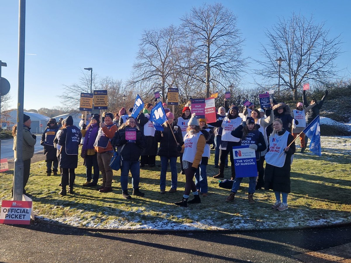 BecMapp's tweet photo. @RCNWestMids #FairPayForNurses time to take us seriously! https://t.co/GW79PBlBzy