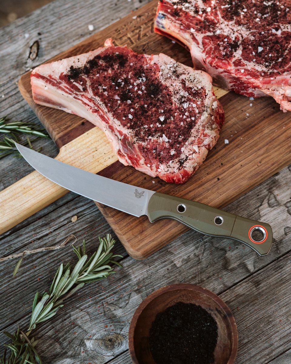 BenchmadeKnives's tweet photo. Springy in all the right ways. With excellent toughness and corrosion resistance, CPM-S45VN is a great steel choice for the flexible blade of the #Meatcrafter.
https://t.co/eLdppsZt1v https://t.co/tLKNt7bjUA