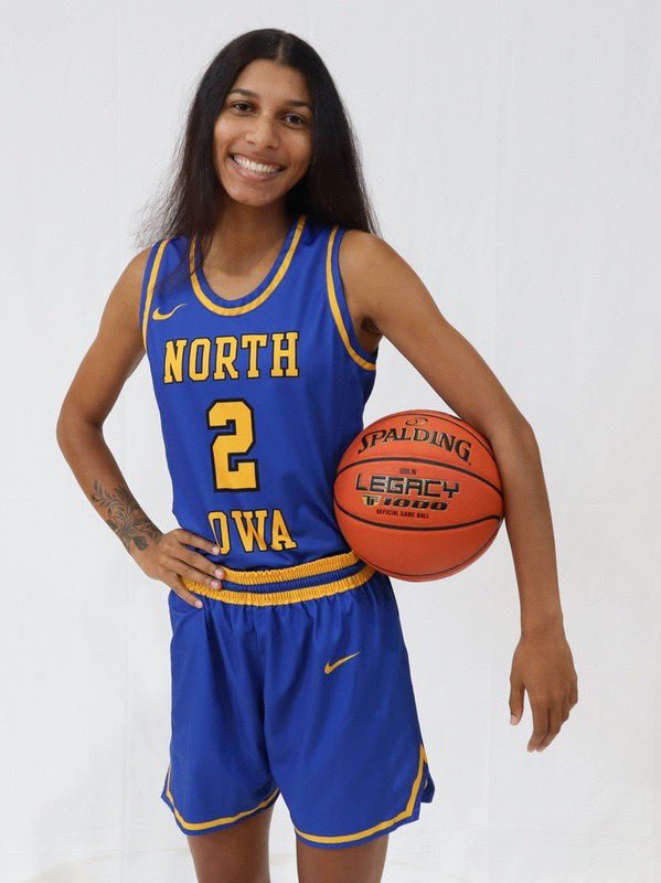 CoachVaught's tweet photo. ⭐️BIG GAME KOURT…how about 22 points (7-11 fg, 8-10ft); 11 boards, 4 asst, 3 steals, 2 blocks last night!!!! 😳🔥⭐️
In a game that kept us undefeated in the ICCAC and undefeated at home!🎉🏀🔵🟡
Oh…and Kourt is a great student too!! 📚
#KourtneyManning
#KOURT
#NIACCTROJANS https://t.co/nFxe9WbjrU