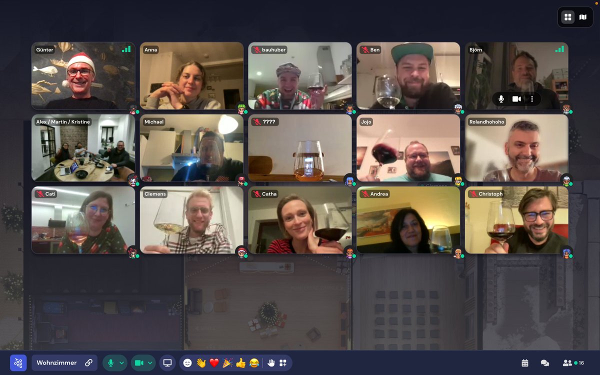 realizingpro's tweet image. 🎅🏼 Realizing Prohohoho! 🧑🏼‍🎄
🥂 Heute Abend stoßen wir virtuell auf ein ganz besonderes Jahr 2022 an, in dem wir als Netzwerk neue Wege gingen – und zugleich mit euch viele Herzensprojekte umsetzen konnten. 
💖 Vielen Dank für euer Vertrauen bei so vielen gemeinsam Projekten!