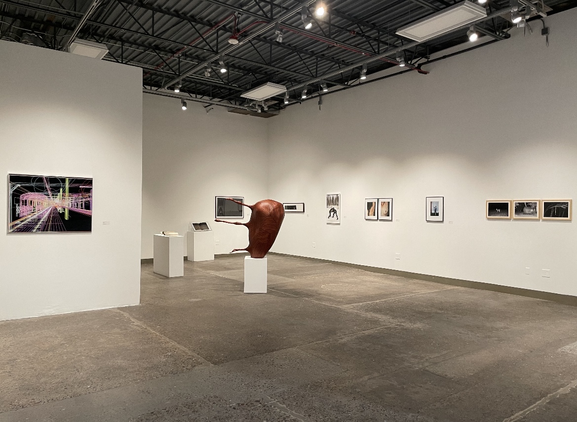 This weekend is your last chance to see the Mentor/Alumni Exhibition at ASU’s Step Gallery. 

The gallery is open today, tomorrow, and Saturday from 12 – 5 pm. Don’t miss this amazing show!

#asuschoolofart #asu #stepgallery #herbergerinstitutefordesignandthearts