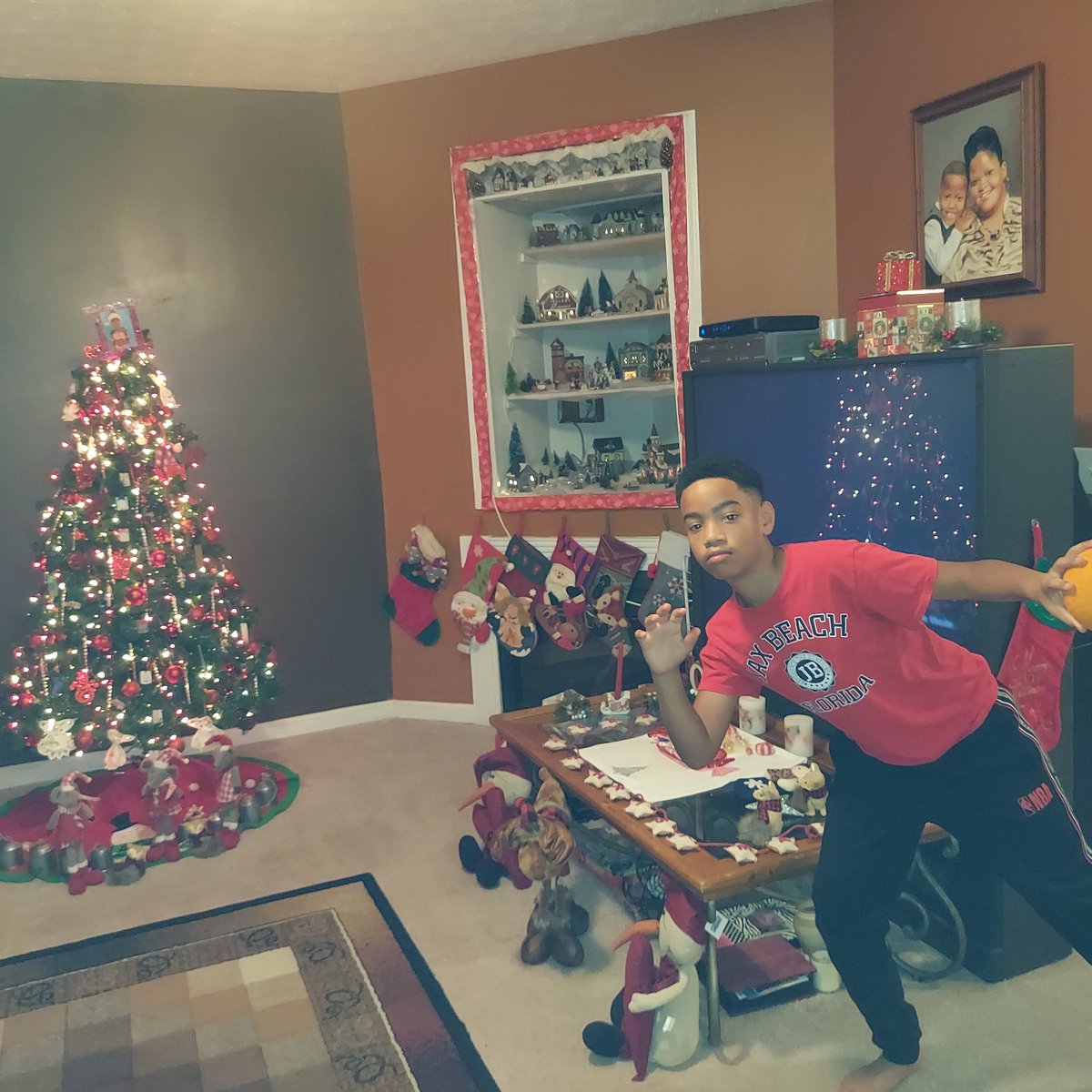 bejaybrown's tweet photo. He's that guy https://t.co/swMRhk9hjz