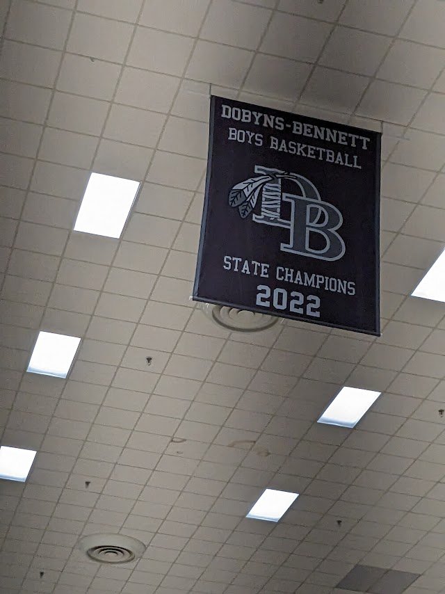 wxsmdon's tweet photo. Friday night is the lid lifter for the new Tribe Athletic Complex, when Dobyns-Bennett plays host to Volunteer, pre-game 7:45 tip 8:00 on 640 WXSM The Sports Monster https://t.co/WT9zIs6IcZ