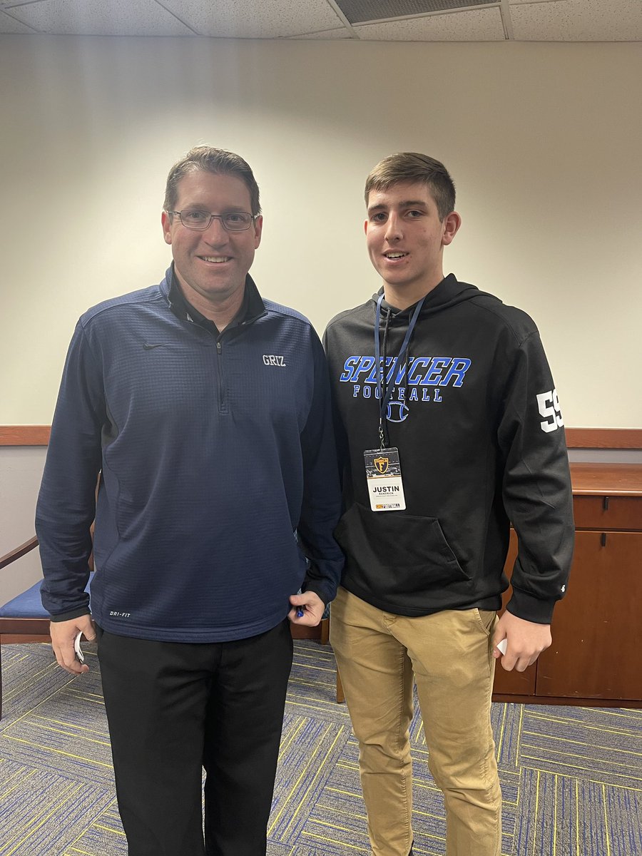 Justin19444947's tweet photo. Beyond blessed to receive my first offer from Franklin college after visiting today. Thank you for the opportunity to meet the coaching staff to see what the program is all about! @AlanHensell https://t.co/Habx3O4c9T