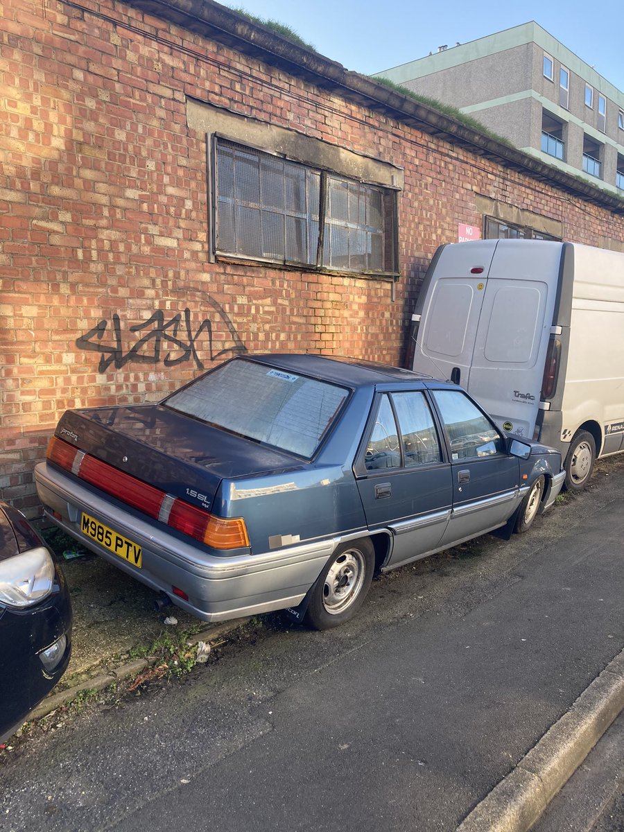 carphotography's tweet photo. Crikey! If Santa has a nice list, you lot must be on it

Take a 👀 at today's Christmas treats for #ChodventCalendar day 15

- Avantime, scarce in red?
- Proton doesn't get away with the two tone as well
- Sure looks like an RS Turbo
- Accord, fruit of oft-forgotten Rover collab https://t.co/VpHh7StMJ6
