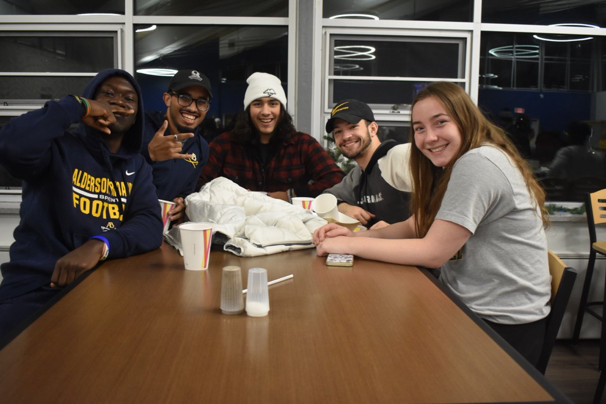 AB_1871's tweet photo. When's the best time to have breakfast? ANYTIME! 
We celebrated our Midnight Breakfast last week, enjoying hot food, good company, and maybe a free shirt too.
We hope you join us for our next Midnight Breakfast! #BattlerPride #BecomeABattler https://t.co/OVaR5mEMcD