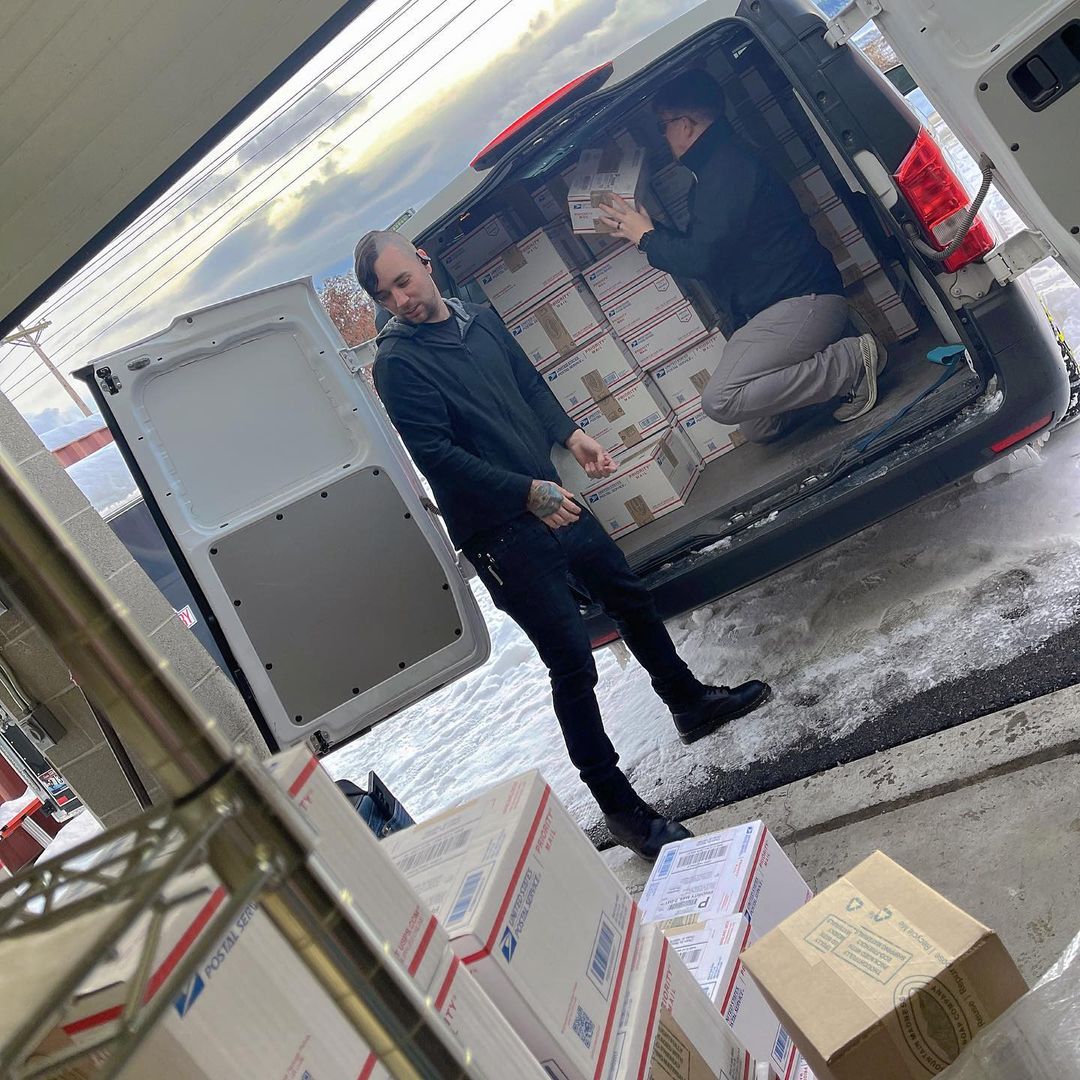 CdASoap's tweet photo. The holiday shipping deadline is here! To receive orders by Christmas, the ordering deadline for shipped online orders is December 15th. 📦🌲🎁

https://t.co/ygHHrgAJ1o

#MountainMadnessSoap #CleanByNature #NaturalSoap #NaturalProducts #EcofriendlyBusiness #OrderFulfillment https://t.co/lDnmjqo4Hi
