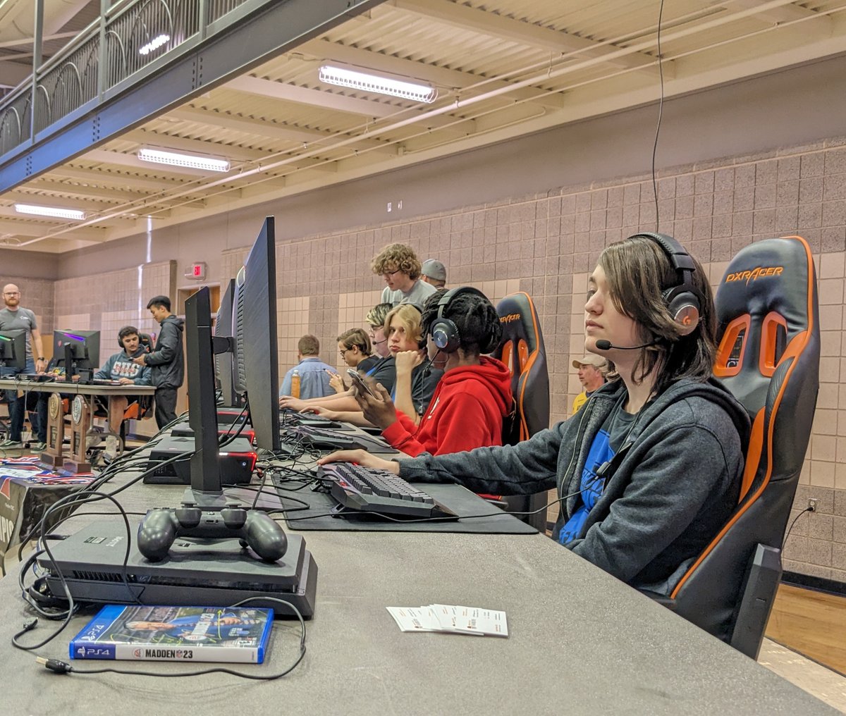 We're a bit behind schedule, but gearing up to get started with the League of Legends state championship match!