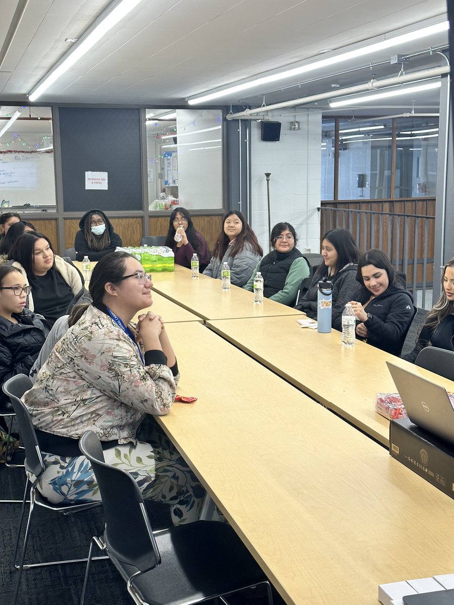 Dsmeast's tweet photo. IT is one of the fastest growing career fields today. Data shows that only 27% of tech jobs are held by women. Check out today’s workshop with EMC with all female students! @EMCNationalLife @DMschools https://t.co/E8dqa1ub2l