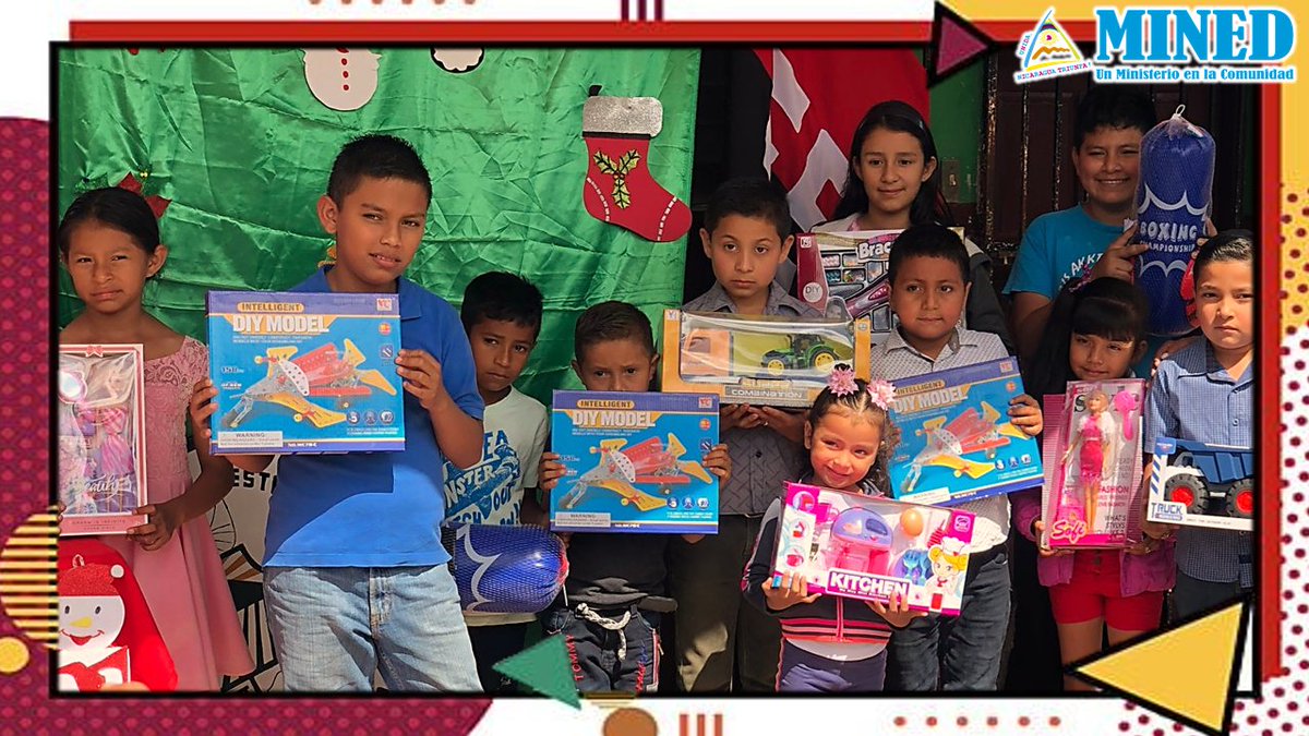de_jinotega's tweet photo. Estudiantes de Educación Inicial, Educación Primaria y Especial reciben su juguete gracias Dios y al esfuerzo de nuestro buen Gobierno Nacional.
#DiciembreAlegriasFamiliares https://t.co/qoVBsY7P7H