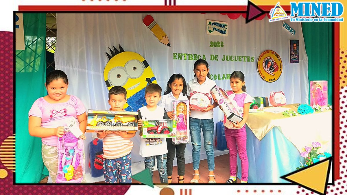 de_jinotega's tweet photo. Estudiantes de Educación Inicial, Educación Primaria y Especial reciben su juguete gracias Dios y al esfuerzo de nuestro buen Gobierno Nacional.
#DiciembreAlegriasFamiliares https://t.co/cgWhVHIDQO