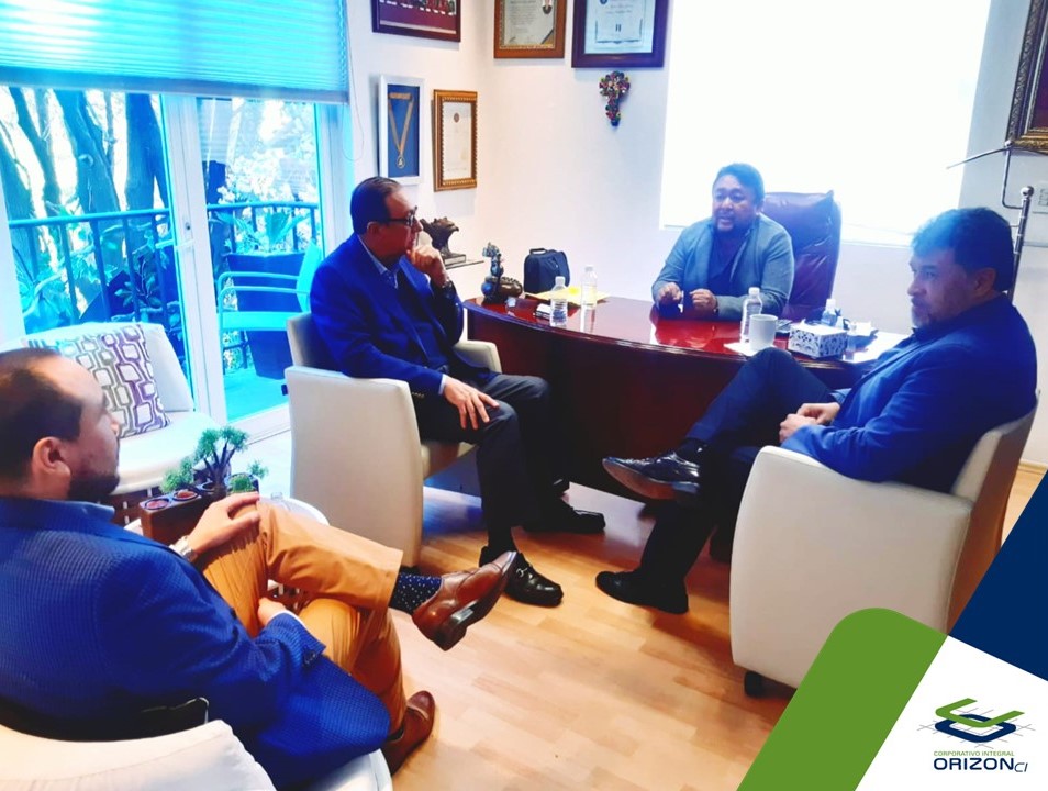 CpeMarsh's tweet photo. "Mario Sosa Gómez (@MarioSosaG), empresario mexicano que apoya a la niñez de México a través de Fundación Sonríe". vía #ÁlvaroObregónAlDía 

#MarioSosaGómez 
@OrizonCI 
https://t.co/Tji03Zd055 https://t.co/CSUxThBf0f