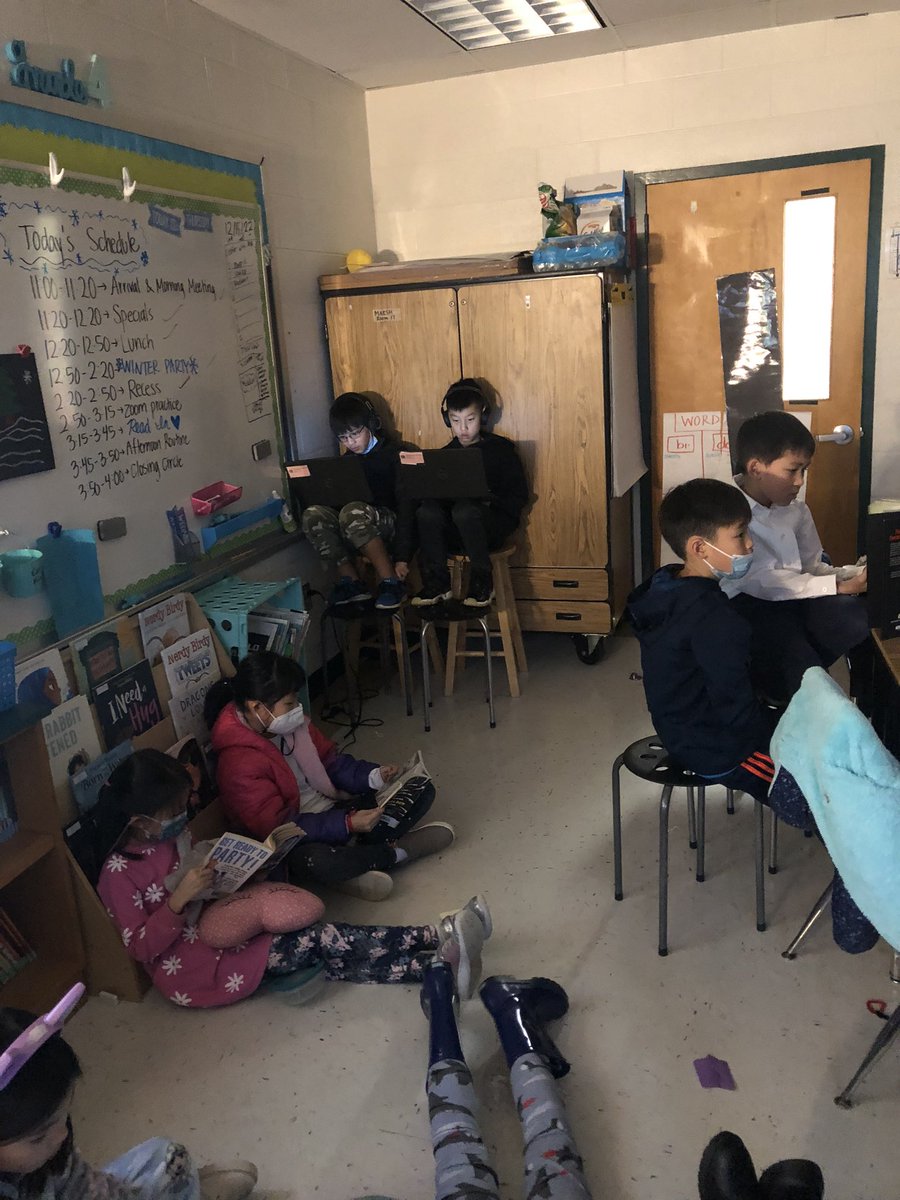 Enjoyed our short day of school with snowman crafts, snacks, and some candy cane challenges. Then. We ended with a cozy read in 😎 📚 ☃️ @fairfax_villa #smallschoolbigheart