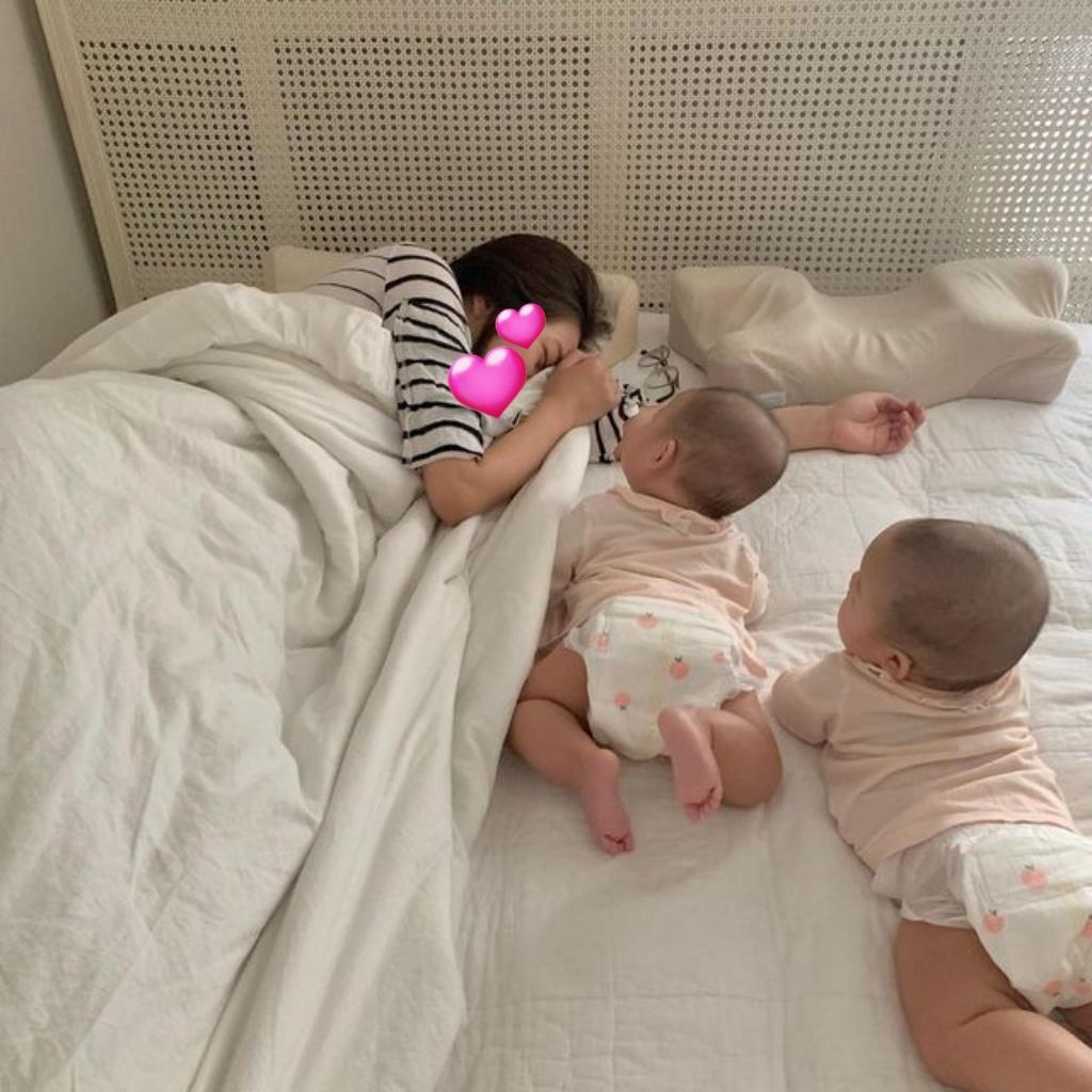 RoseannePxrk_B's tweet photo. Cali, Dalia &amp; Daisy. 💞 https://t.co/mBIEhtDRl6