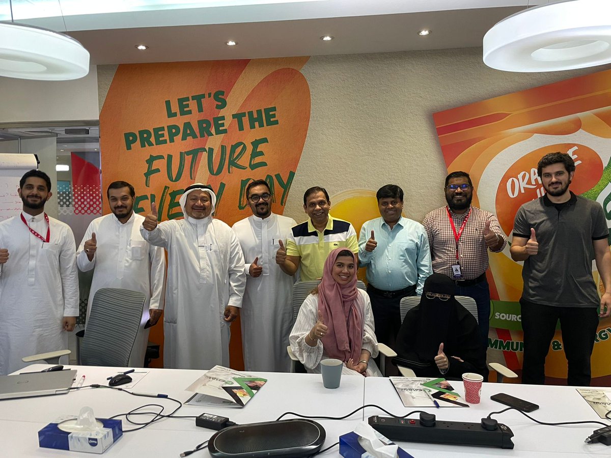 قدمت دورة في شركة مونتيليز وكلاء حلويات كادبوري وعصير تانق وبسكويت اوريو دورة جميلة ومفيده في السلامة والصحة المهنية