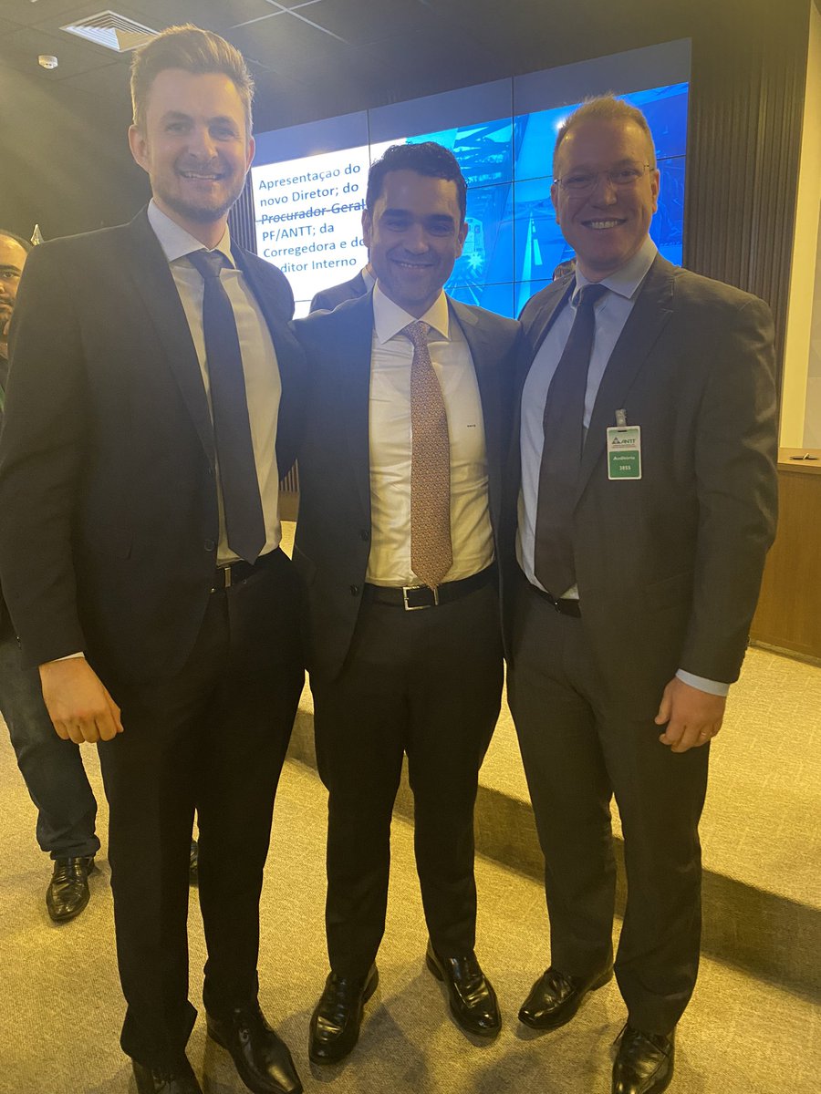 mateusszw's tweet photo. A gestão da infraestrutura ganha reforços. Nesta quarta-feira, 14, Felipe Queiroz  toma posse como novo diretor da ANTT. Na ANTAQ, se juntam a diretoria Wilson P. Lima Filho, Alber Furtado de Vasconcelos Neto e Caio Farias.
Sucesso nesses novos desafios! https://t.co/4fuDRMqVa4