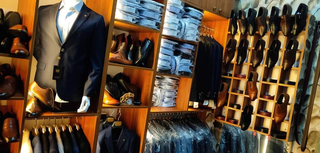 DSquareKe's tweet photo. Finally we have a new branch in the city under the Sun, Jambo Nairobi! #DressToBeAddressed https://t.co/oBq6AqCE2t