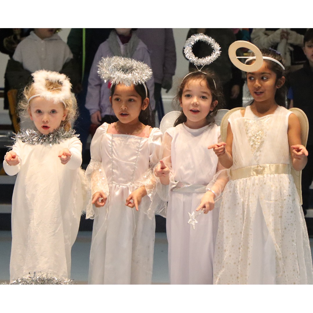 BuryGrammar's tweet photo. π Thank you to our families who came along to our Year 1 and 2 Christmas Concert today. We do hope you enjoyed watching our talented pupils perform! π
#BuryGrammarSchool #BGSY1 #BGSY2 https://t.co/TcyAG5PPrP