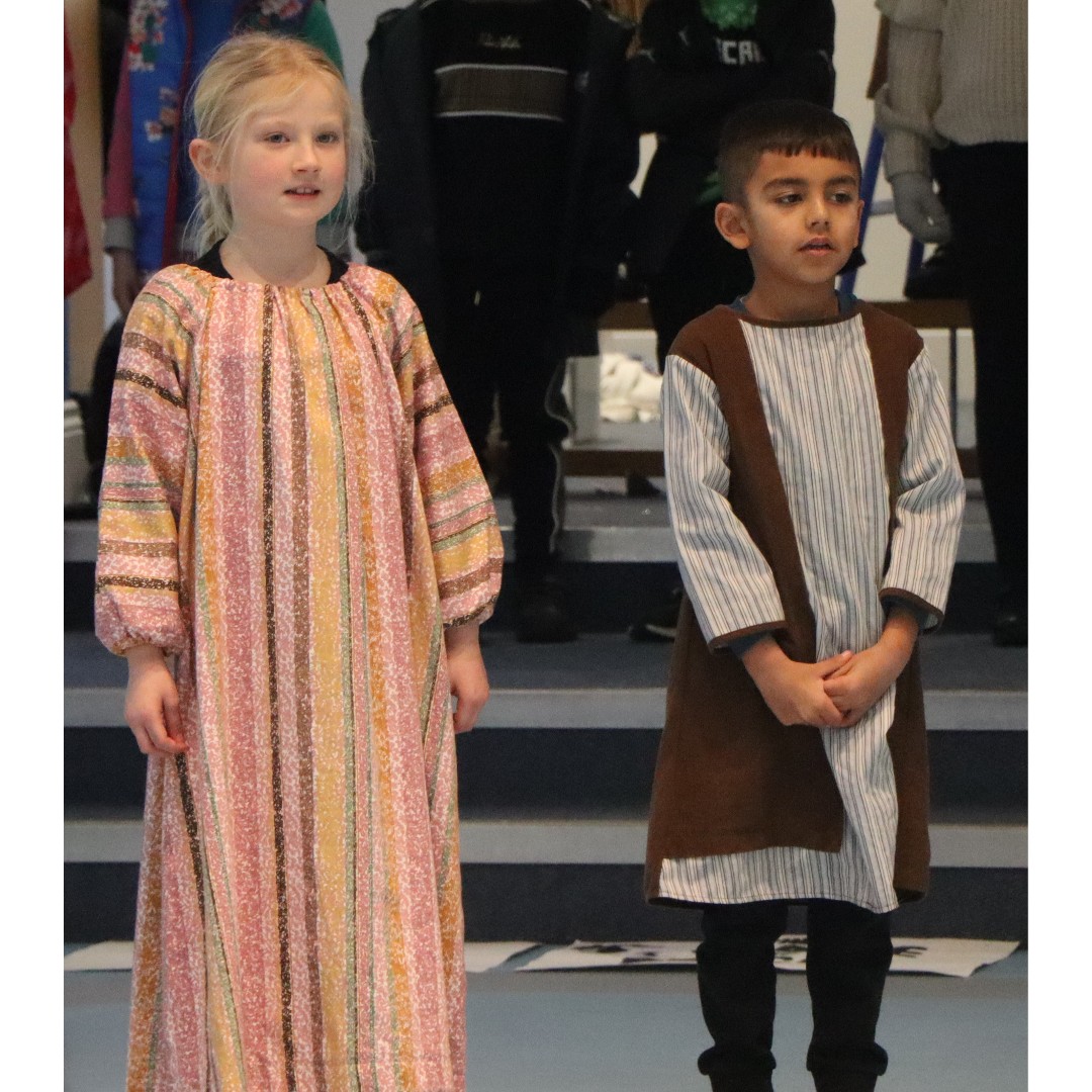 BuryGrammar's tweet photo. π Thank you to our families who came along to our Year 1 and 2 Christmas Concert today. We do hope you enjoyed watching our talented pupils perform! π
#BuryGrammarSchool #BGSY1 #BGSY2 https://t.co/TcyAG5PPrP