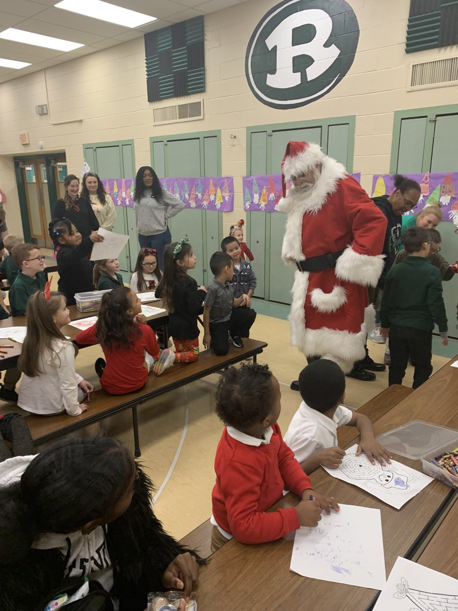 EdgewoodRSD's tweet photo. Special Guests Today #weRedgewood #thanksforthevisit #believe @RidleyDistrict https://t.co/qzYXAw9AJl