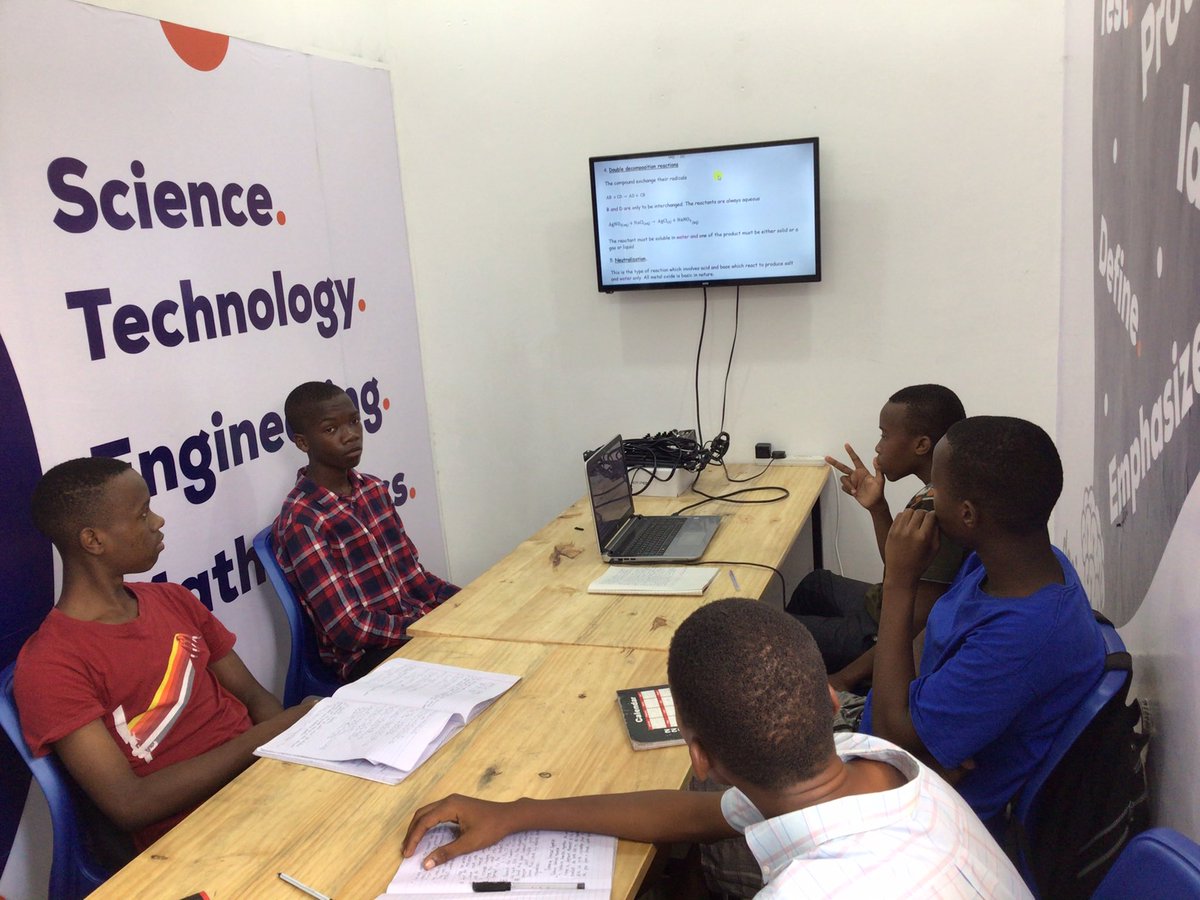 MapindiApp's tweet photo. Kazi ya kuendelea kujenga vijana mahiri wenye weledi na watengeneza ajira inaendelea. 

Vijana wetu hua tunawaambia so long as umefika MapindiStore you will never be the same. 

Giving them Exposure and access to the World class education. https://t.co/AQyHQUkOg3