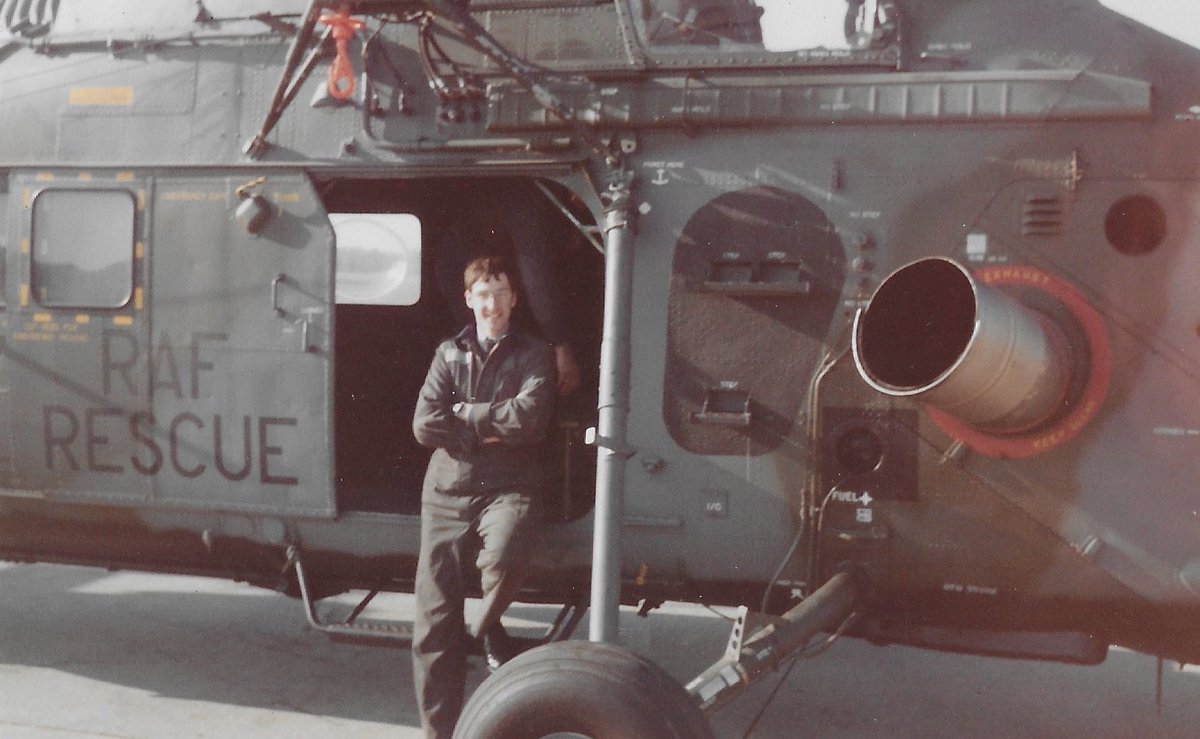 RoyalAirForce's tweet photo. After 45 years of service, Squadron Leader Neil Hawthorn retires from the RAF. He joined as an aircraft propulsion fitter in 1977, before working his way up to the rank of Chief Technician and commissioning as an engineering officer. Read more at: https://t.co/zzjmGcVECX https://t.co/rzj7njlmjF