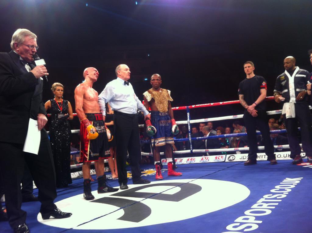 stuskithechamp's tweet photo. what a great MC @MGmrboxing and what a great memory #champforlife https://t.co/j468eHwsTi
