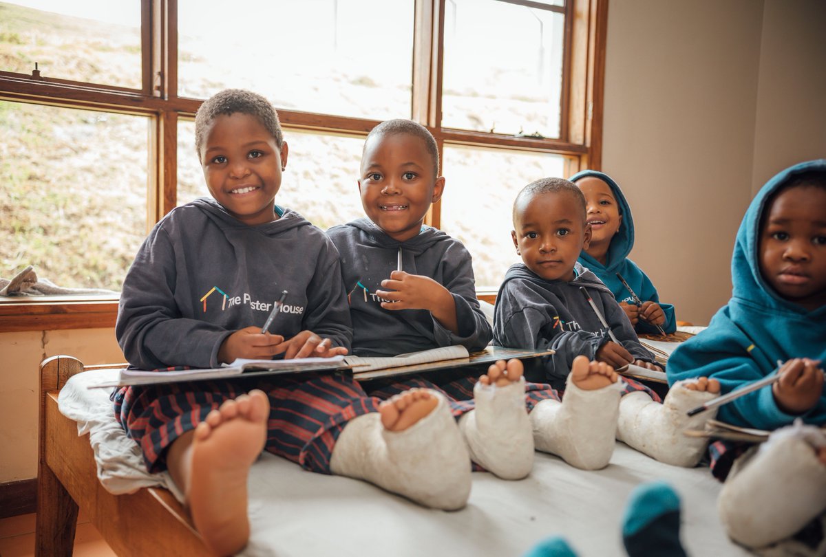 Um für eine bessere Zukunft der Kinder in #Tansania zu sorgen, unterstützen wir mit unseren Partner:innen von Pflaster für Tansania im Nordosten des Landes das Plaster House, ein Rehabilitationszentrum für Kinder.