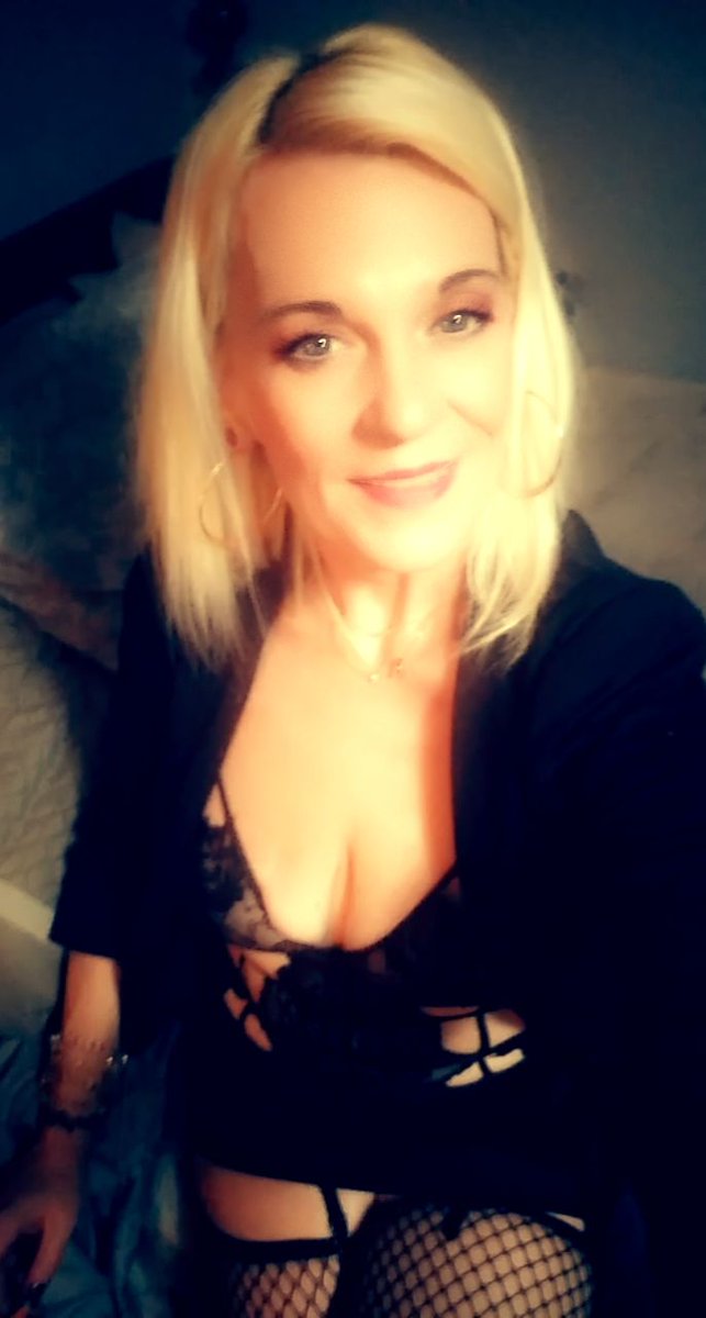 HeatherHill66's tweet photo. #dateiowa #datecedarrapids #dateme #blondebombshell #companion https://t.co/vIlLAC4D6e
