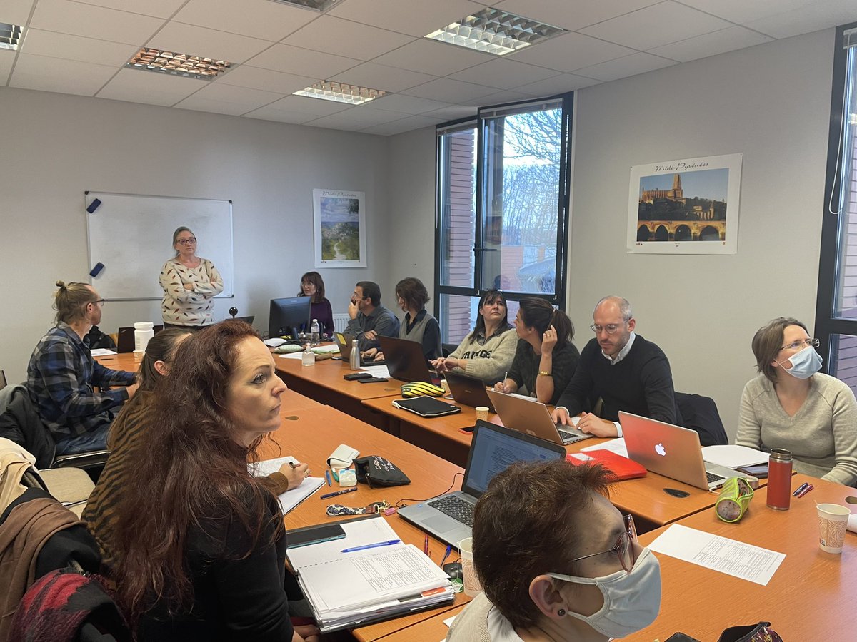 dest_BTK's tweet photo. Journée de travail dédiée aux formations sup’ bio
Comment passer de la logique disciplinaire à l’#APC ?
Éclairages des BTS rénovés,@TbPrepa et du BUT Génie Bio accompagné dans la démarche par M. Poumay et F. Georges du #LABSET @UniversiteLiege
🙏Géraldine Cohen pour l’accueil
1/3 https://t.co/x8cbCl8qy2