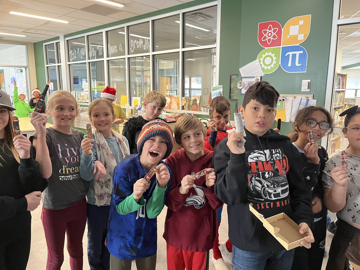 Pomeroy_SCE's tweet photo. The America Ramp Company loved our pump track plans so much they sent us our own fingerboards and we are psyched! @summitk12 #scoveel #ssdedu https://t.co/zlFsFuczmG