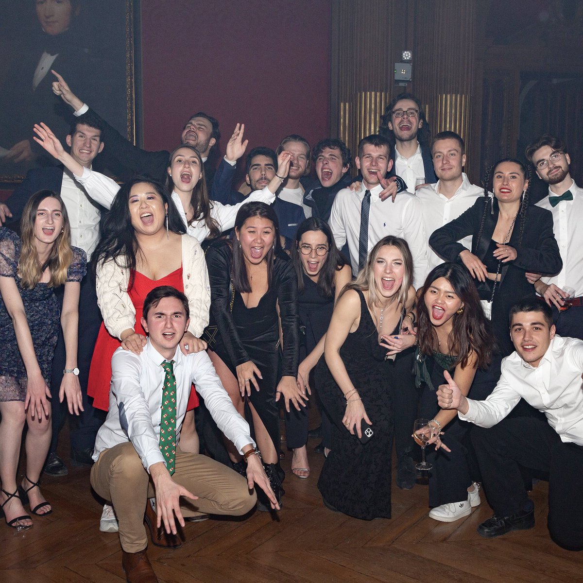 EBS Paris - European Business School tweet media