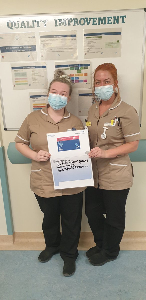 LoobyLouF1978's tweet photo. #oldhamIPC have been out and about this week promoting the gloves off campaign. Well received in all area and lots of pledges made
@OldhamCO_NHS @NCANursing https://t.co/BdfElRvHab