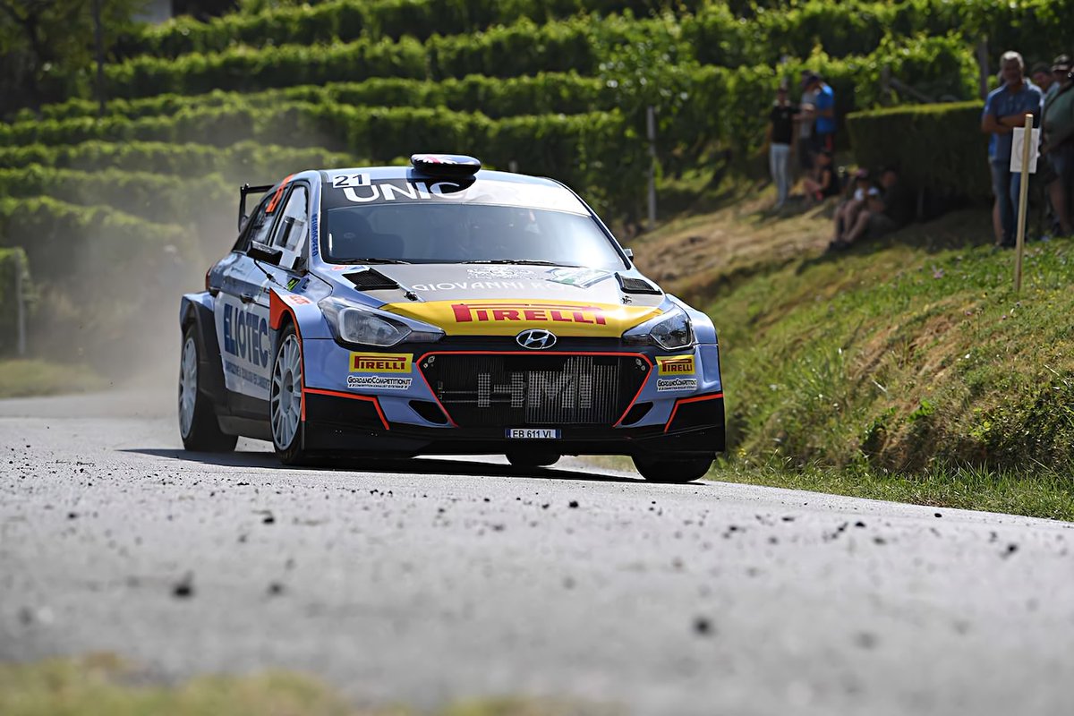 Motorvision_FR's tweet photo. Ne manquez pas demain sur Motorvision TV les meilleurs moments du @TerSeries Rally Terra Sarda, en catégorie moderne et en historique !
 
📅 Samedi – 19h55 CET
📺 https://t.co/fSUrTlZwEQ
 
#Motorvision #MotorvisionTV #TERSeries #TER #RallyTerraSarda https://t.co/VRtC1nTSAQ