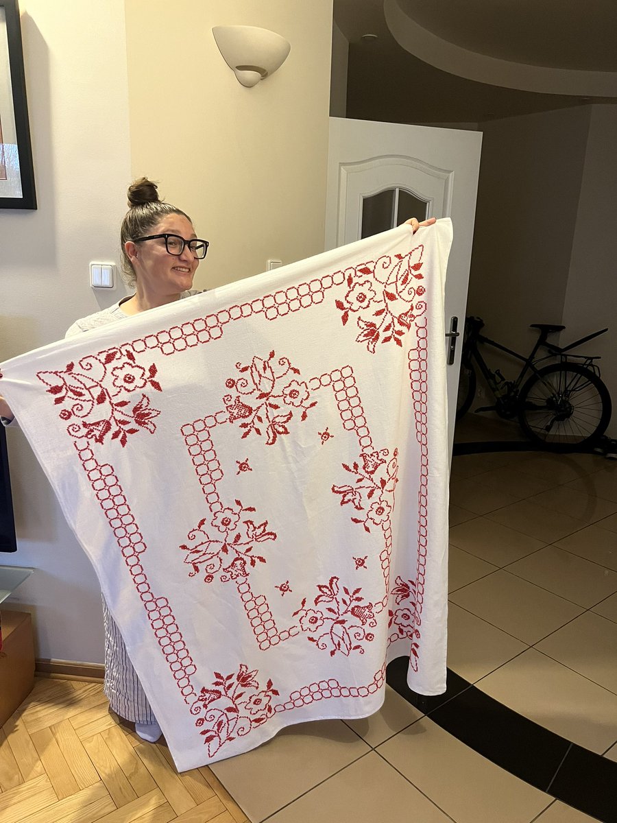 MsReyna2's tweet photo. Day 11 of #12DaysTwitter is all about creativity. Today I’m wearing a tablecloth that I found at a swap meet and turned into a shirt!
#ASWarsaw https://t.co/E4VRP2eYXg