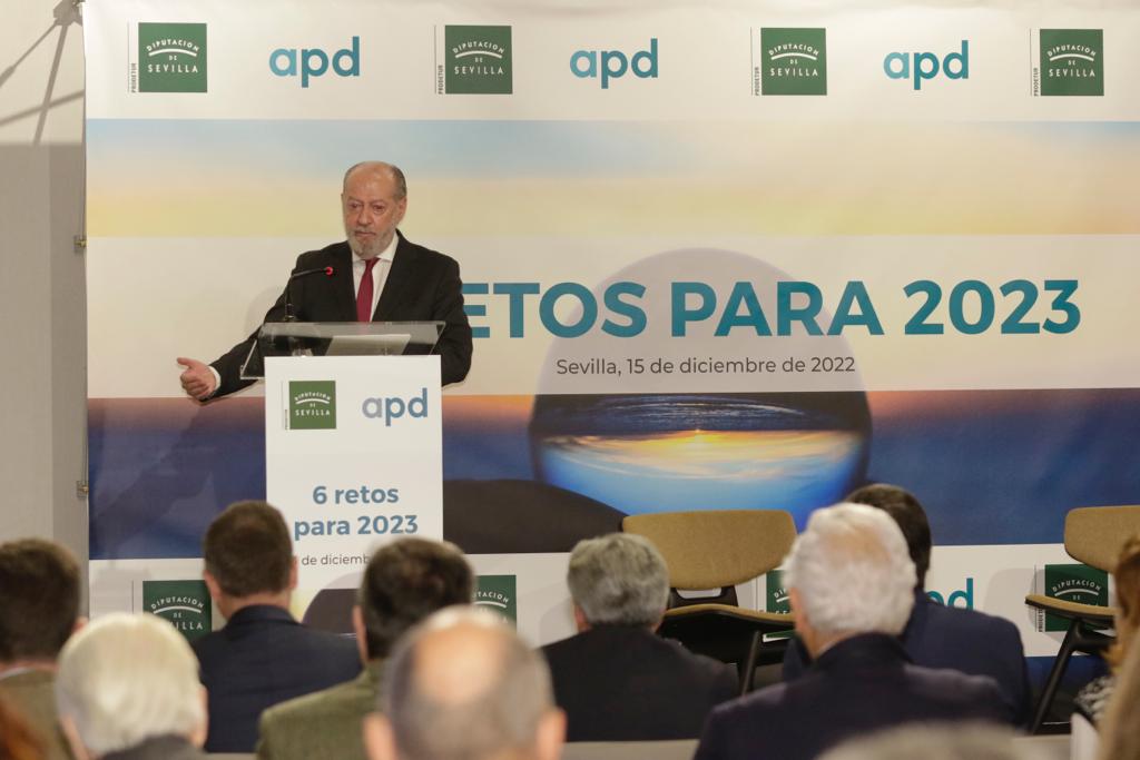 APDasociacion's tweet photo. Un centenar de empresas analizan en Sevilla los 6 ejes principales para el 2023. Desgranan los retos que tendrán que abordar las organizaciones a corto y medio plazo: sostenibilidad, eficiencia energética, talento, digitalización... 
Con el apoyo de @DIPUSEVI y @prodetur. https://t.co/Jeeh57E9Ic