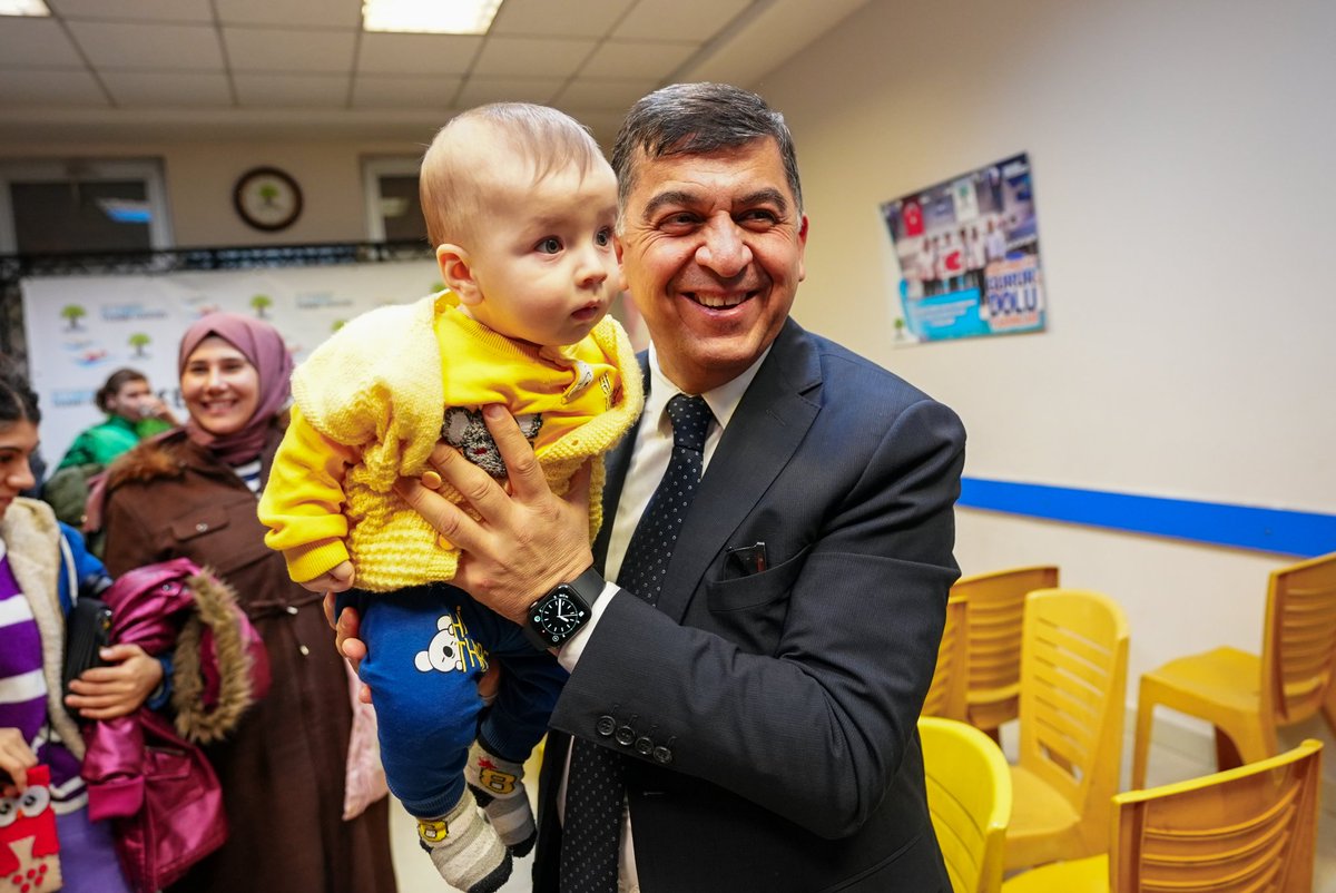 rfadiloglu's tweet photo. 2022 yılı boyunca 700 aday sporcumuzu alt yapılarımıza dahil ettik, yaz okullarımızda yaptığımız taramalar neticesinde 210 çocuğumuzu eğitimcilerimizle buluşturduk.

Geleceğin yeni şampiyon kulaçlarını yetiştirme arzusuyla çalışmalarımıza devam ediyoruz. https://t.co/sl0R301alw