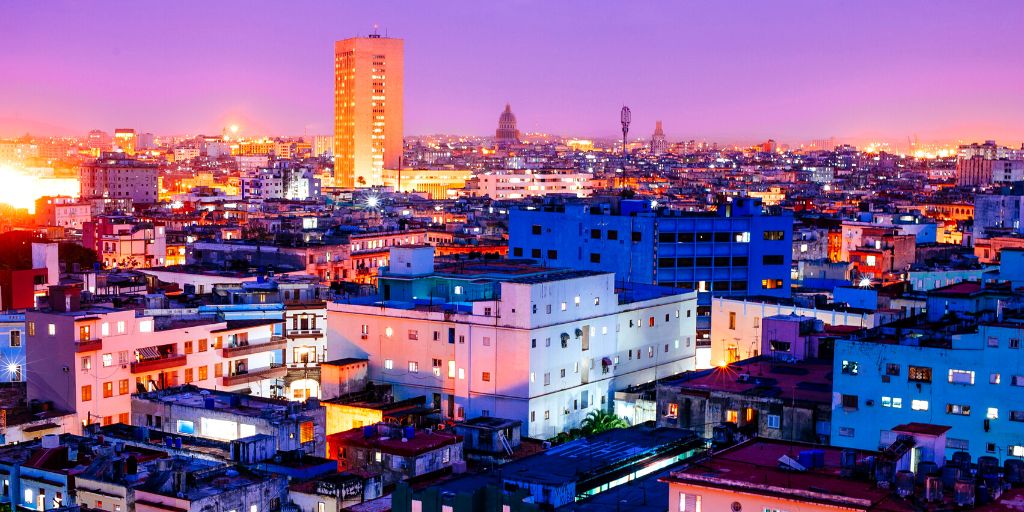 Travel_Fab's tweet photo. 📍Havana, Cuba. ✈🌆👌
.
.
.
#cuba #stayinspired #havana #lahabana #visitcuba #oldhavana #cubano #cubastyle #borntotravel #architecturephotography #architecturelovers #cubaphoto #cubaphotography #TravelCuba #travelphotography #traveling #travelcuba #thisiscuba😍 https://t.co/l6oe9YVDjU