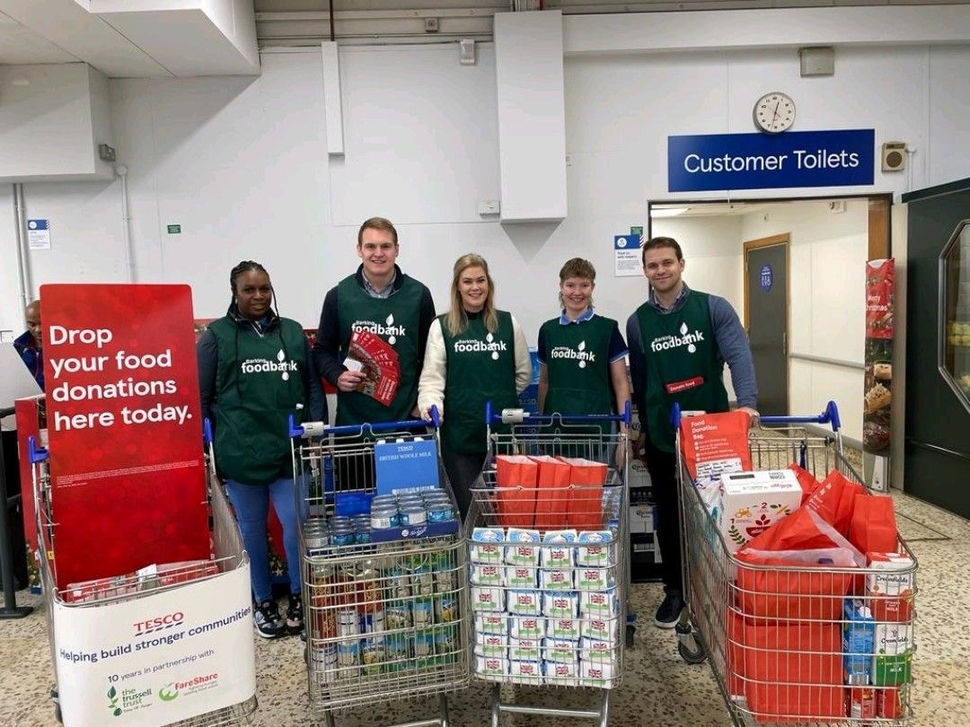 Last week the Bridge UK team volunteered at The Trussell Trust Barking. Thanks to the 'Hope Family UK' for organising this truly rewarding day. #volunteering #foodbank #team
